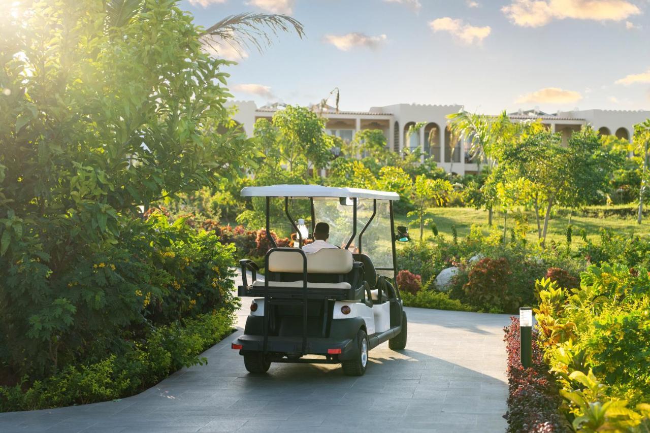 Hotel The Mora Zanzibar Matemwe  Exterior foto Golf cart at the Four Seasons Resort