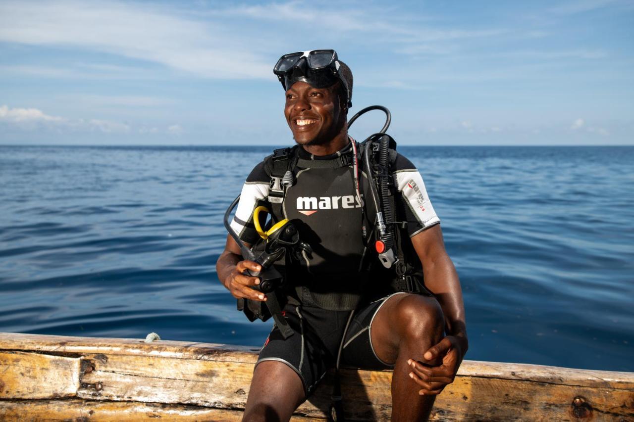 Hotel The Mora Zanzibar Matemwe  Exterior foto A scuba diver